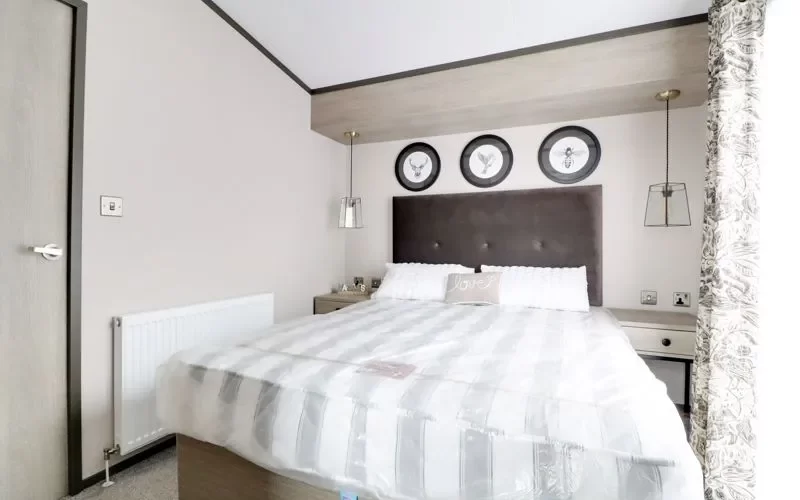 lodge bathroom in a sunrise lodge at epworth fields holiday park in lincolnshire