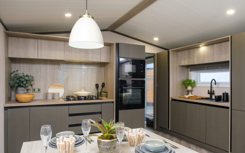 lakewood- kitchen in a holiday lodge to rent at epworth fields holiday park in north lincolnshire