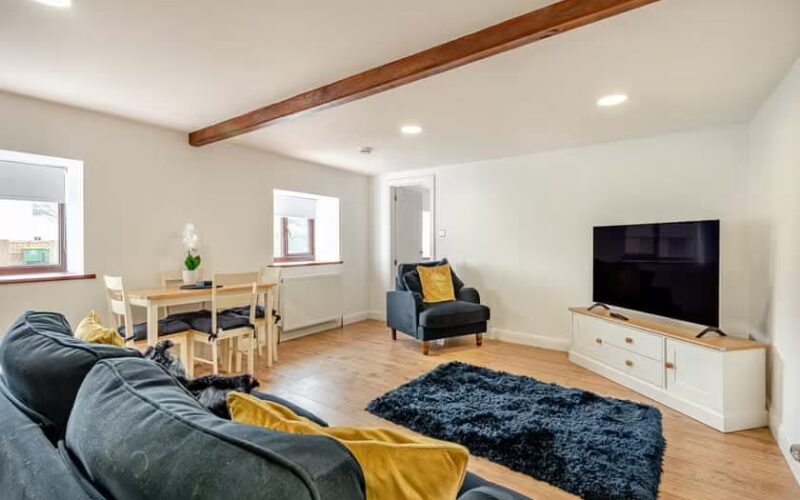 living area of holiday cottage 1 at epworth fields holiday park in lincolnshire